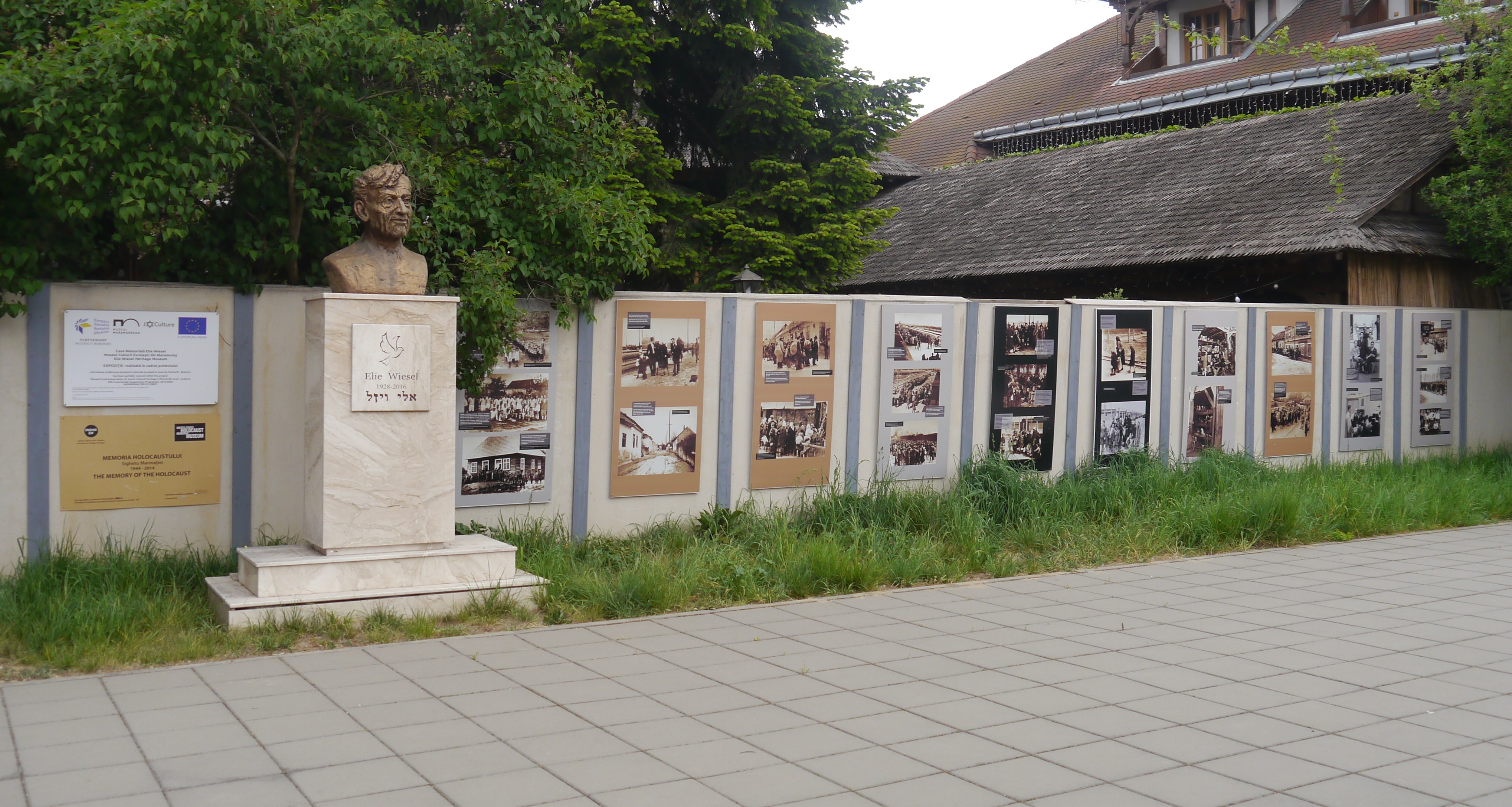 Elie-Wiesel-Denkmal in Sighet Elie-Wiesel-Denkmal in Sighet