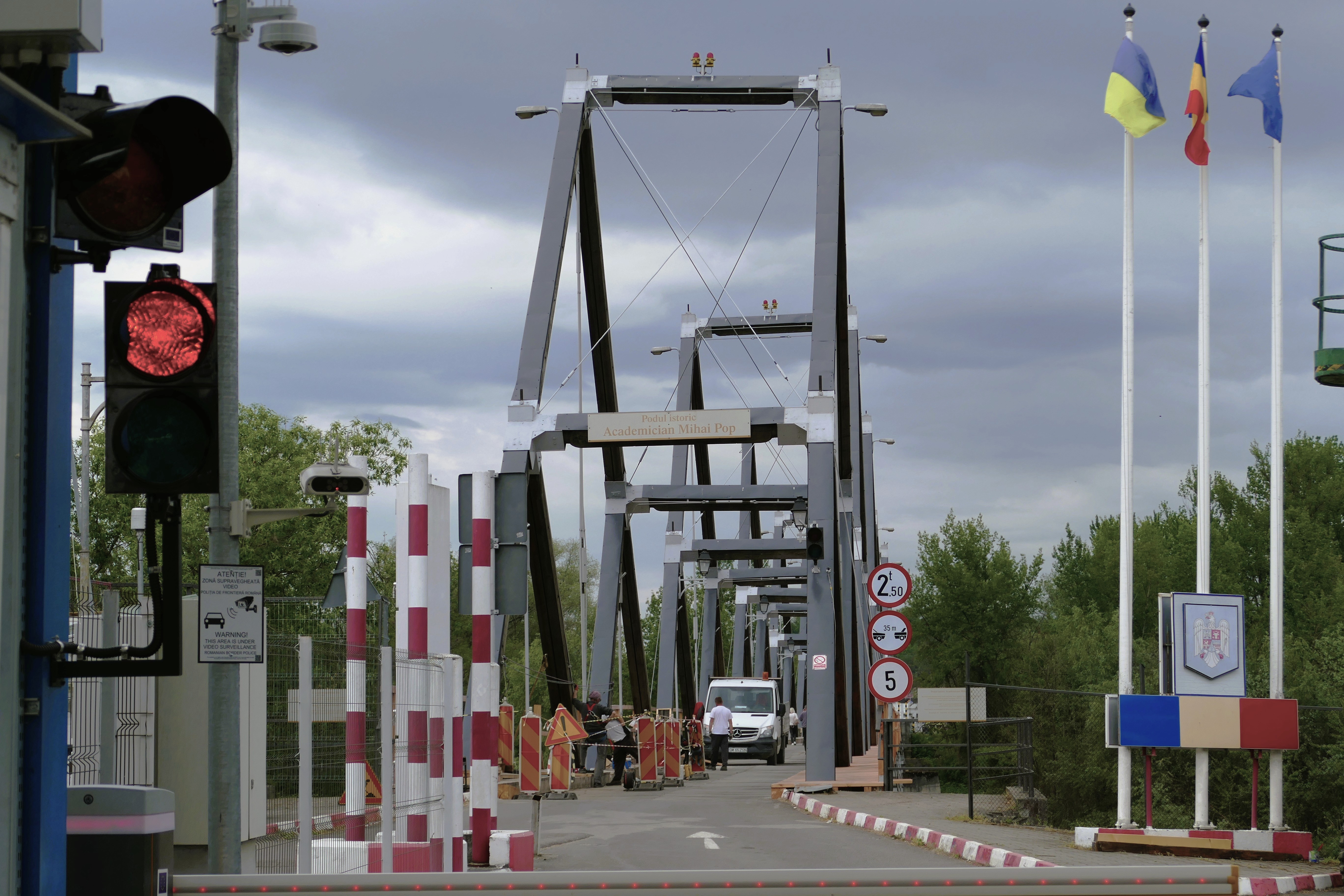 Grenze zur Ukraine über die Theiss Grenze zur Ukraine über die Theiss