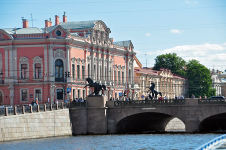 Anitschkow-Brücke über die Fontanka